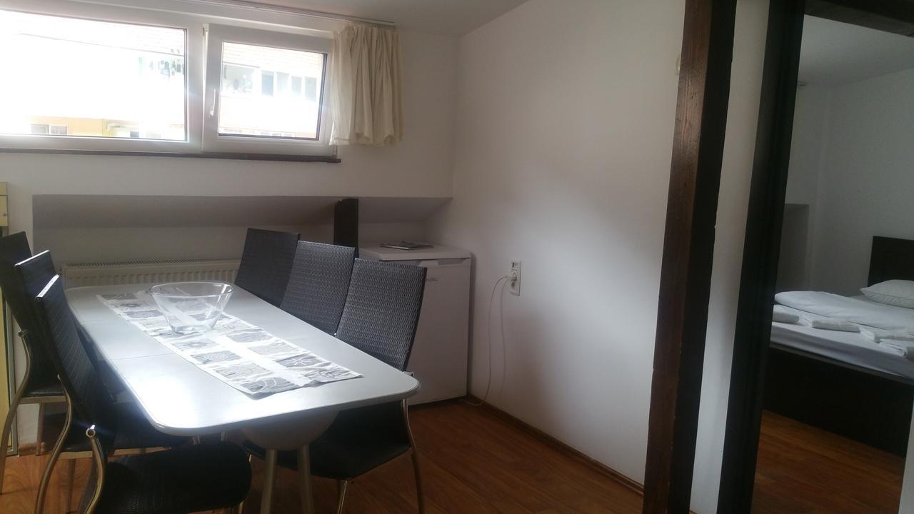Apartament M&F Apartament Jepilor Braszów Zewnętrze zdjęcie